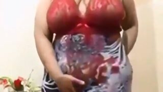 سكس سعودية مربربة تقول تبي تنيك كسي وطيزي